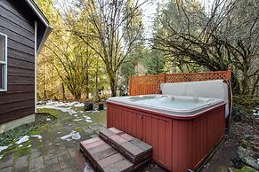 13SL - Hot Tub - Pets OK - WiFi - Sleeps 8