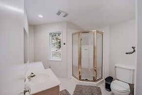 13SL - Hot Tub - Pets OK - WiFi - Sleeps 8