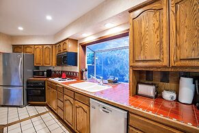 13SL - Hot Tub - Pets OK - WiFi - Sleeps 8