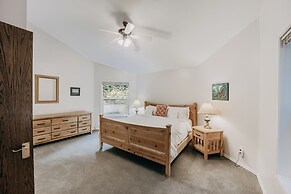 13SL - Hot Tub - Pets OK - WiFi - Sleeps 8