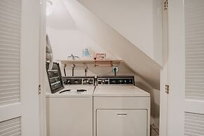 13SL - Hot Tub - Pets OK - WiFi - Sleeps 8