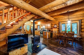 10SL - Real Log Cabin - WiFi - SLEEPS-8