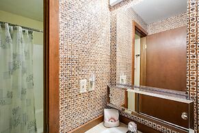 84SW - Sauna - Soaker Tub - Fireplace - Sleeps 6