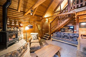 17MBR - Log Cabin - BBQ - Pets Ok - WiFi - Sleeps 8