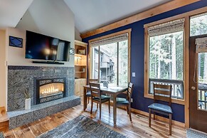 23SW - Luxurious - Wi-Fi - Fireplace - Sleeps 4