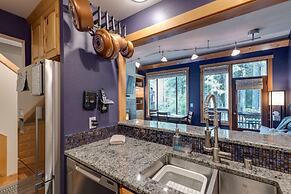 23SW - Luxurious - Wi-Fi - Fireplace - Sleeps 4