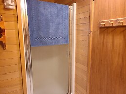 11SL - Wi-Fi - NO PETS Log Cabin - Sleeps 7