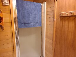 11SL - Wi-Fi - NO PETS Log Cabin - Sleeps 7