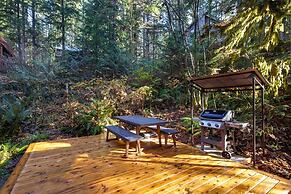 69SL - Upscale - Hot Tub - Wi-Fi - BBQ - Sleeps 8