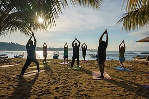Araliya Beach Resort & Spa Unawatuna- Where you meet the sea all year