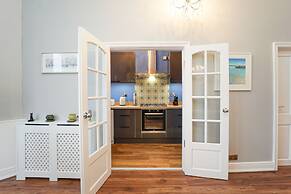 Stunning 2-bed Apartment in Weston-super-mare