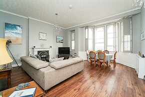 Stunning 2-bed Apartment in Weston-super-mare