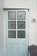 Stunning 2-bed Apartment in Weston-super-mare