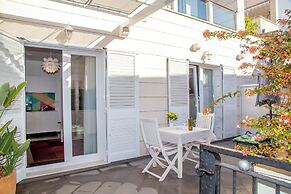 55 & 54 Stairs Apartments