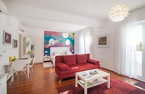 55 & 54 Stairs Apartments