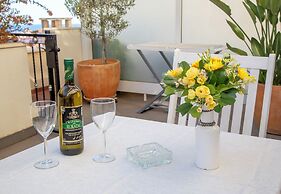 55 & 54 Stairs Apartments