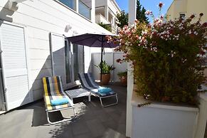 55 & 54 Stairs Apartments