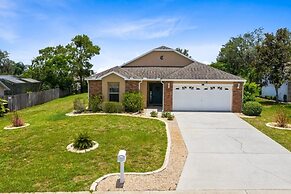 4 Bed Located In Davenport Only Minutes To Disney 4 Bedroom Villa by R