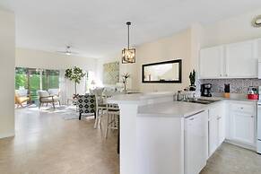 Minutes To Disney Boutique 3br 2.5 Bath Coastal Th 3 Bedroom Townhouse