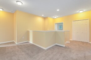 Veranda Home, 8br, 6 En-suites, Lake View,pool/spa 8 Bedroom Villa by 