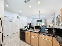 Amazing Townhouse Close To Disney 2 Bed 2.5 Bath 2 Bedroom Townhouse b