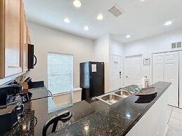 Amazing Townhouse Close To Disney 2 Bed 2.5 Bath 2 Bedroom Townhouse b