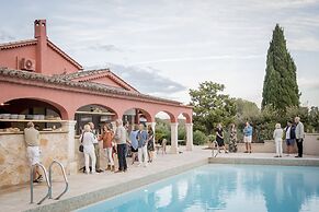 Domaine Rabiega - vineyard and boutique hotel