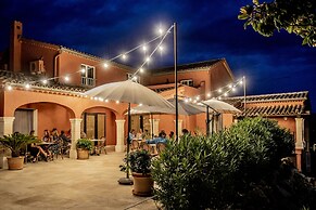 Domaine Rabiega - vineyard and boutique hotel