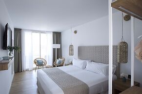 May Altafulla Beach Boutique Hotel