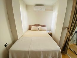 Beautiful 3-bedroom House With Sea View and Garden