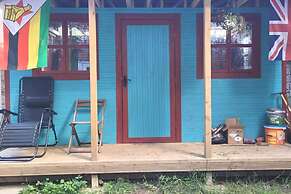 2-bed Apartment, Sleeps 4,on-site Parking