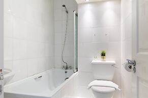 The Liverpool Street Collection