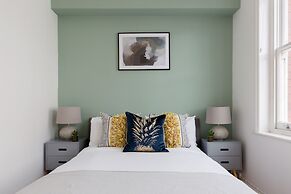 The Liverpool Street Collection