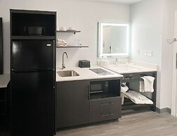 Studio 6 Altoona, IA - Des Moines East
