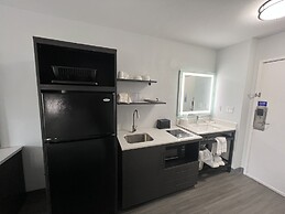 Studio 6 Altoona, IA - Des Moines East