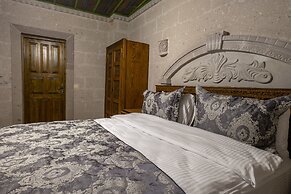 Underground Cave Suites