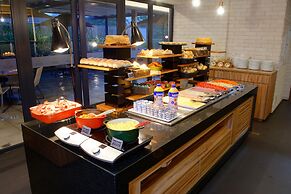 Golden Tower Express Berrini by Fênix Hotéis