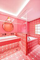 LINE FRIENDS PRESENTS CASA DE AMIGO