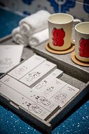 LINE FRIENDS PRESENTS CASA DE AMIGO