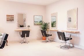 The Retreat, Elcot Park