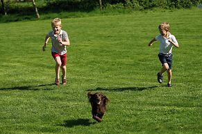 The Retreat, Elcot Park