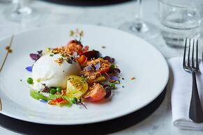 The Retreat, Elcot Park