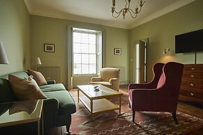 The Retreat, Elcot Park