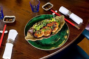 The Retreat, Elcot Park