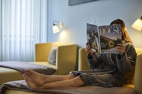 The Retreat, Elcot Park