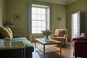 The Retreat, Elcot Park