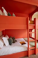 The Retreat, Elcot Park