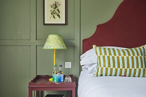 The Retreat, Elcot Park