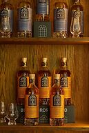 The Retreat, Elcot Park