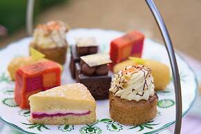 The Retreat, Elcot Park